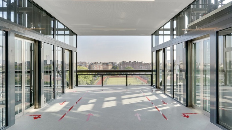 elevator 11 Boulevard Romain Rolland