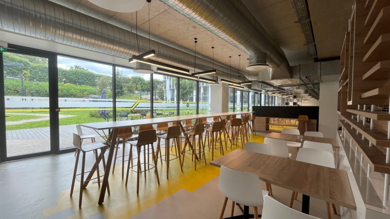 lunch area 11 avenue Dubonnet