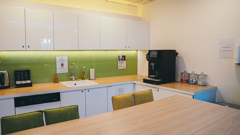 coffee area 12-14 Rond-Point des Champs-Élysées