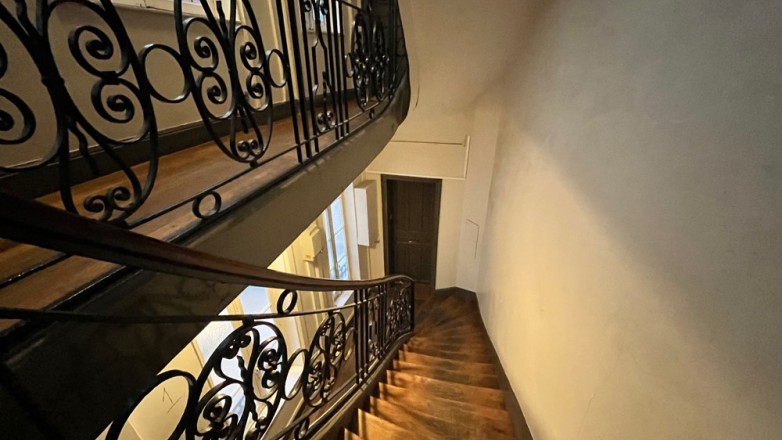 stairs 13 rue montmartre