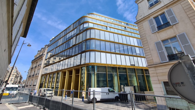 building 18 rue de Courcelles