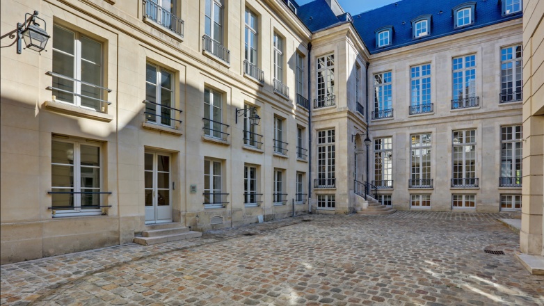 court 19 rue Michel le Comte