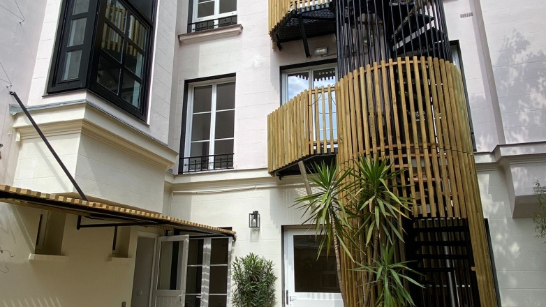 Bureau_a_louer_40_Cité_des_Fleurs_