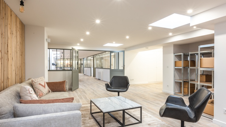 reception area 42 rue de l'Aqueduc