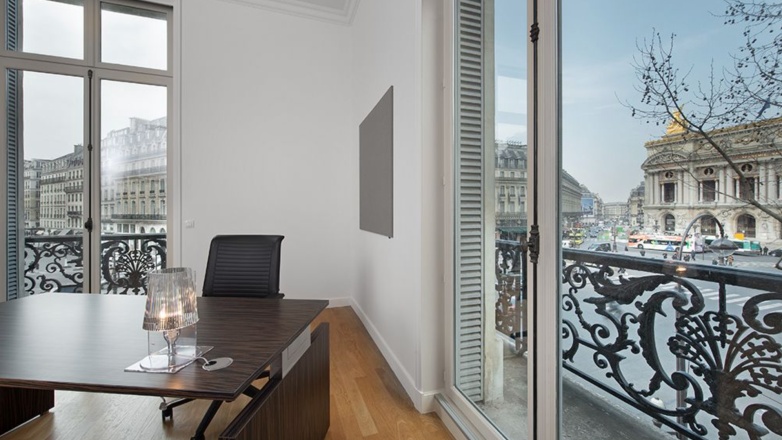 window 4 place de l'Opéra