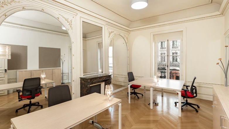 mirror 4 place de l'Opéra