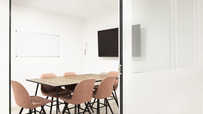 private meeting room 52 boulevard Voltaire