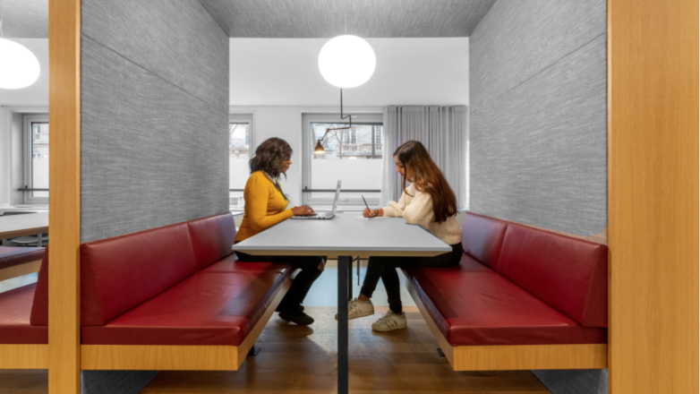 little meeting space 54-56 Avenue Hoche