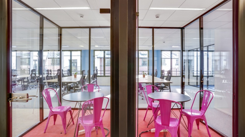 big meeting room 5 rue Charlot