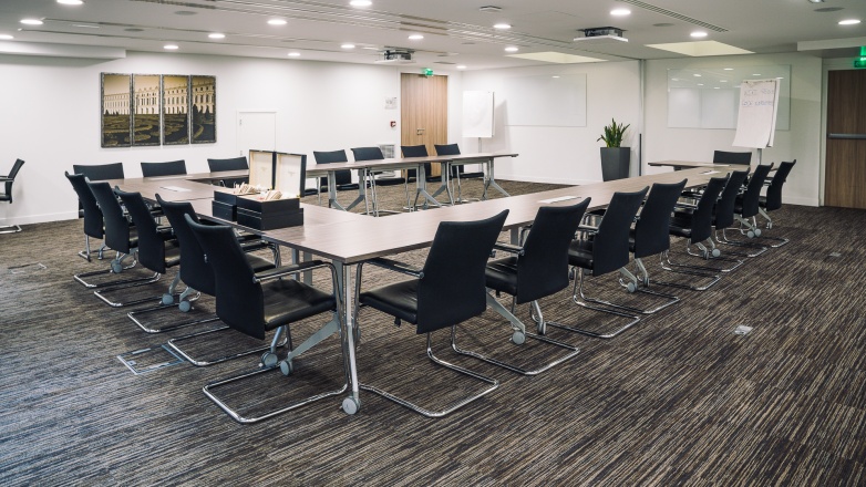 conference area 72 rue du Faubourg Saint Honoré 