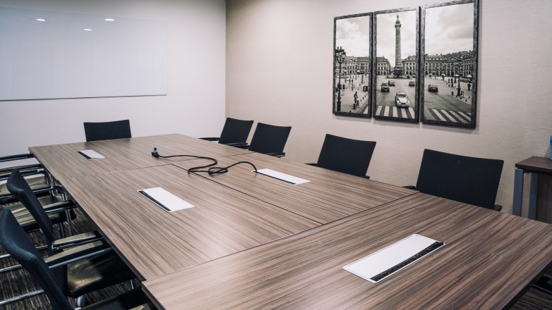 meeting room 72 rue du Faubourg Saint Honoré 