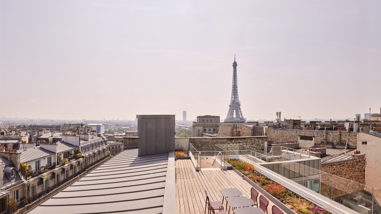 effeil tower 7 rue Magdebourg