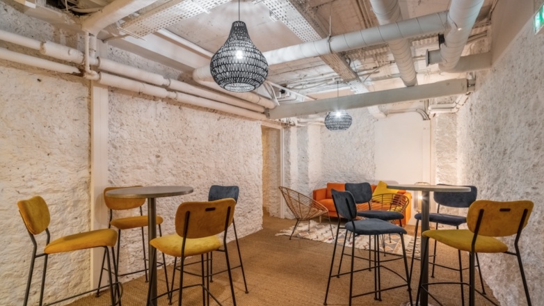 lunch area 8 rue Auber