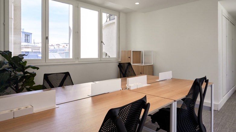 office space 9 rue des Filles Saint Thomas