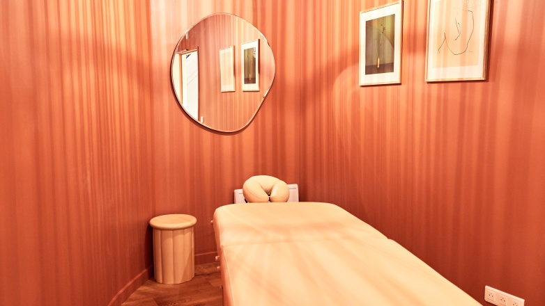 massage 9 rue des Filles Saint Thomas