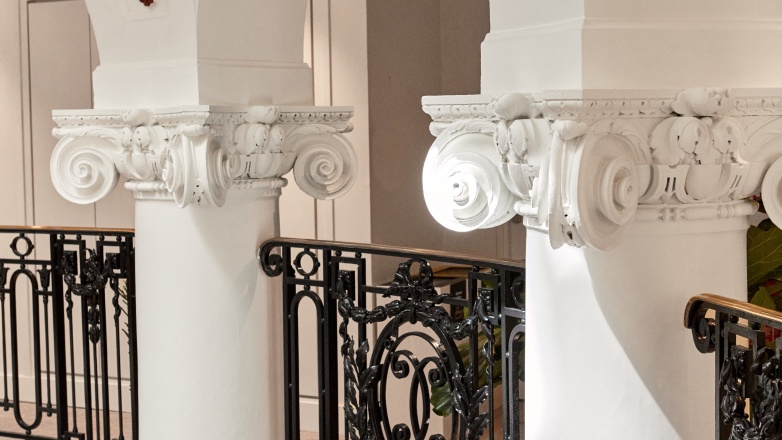 moulding 9 rue des Filles Saint Thomas