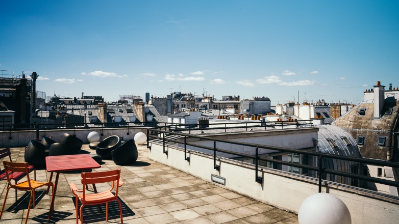 view  Rue de quatre septembre