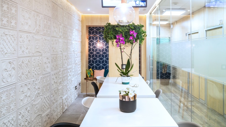 Foto 1 van Calle de Diego de León 47 in Madrid