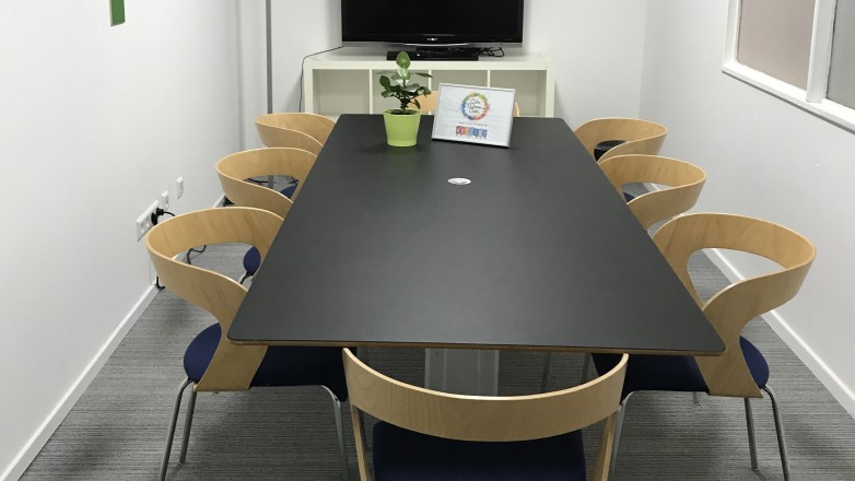 Meetingroom for six people