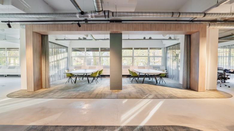 Foto 6 van Mensinge 1-79 in Amsterdam