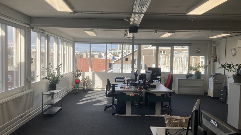 Foto 2 di Nieuwe Binnenweg 77E ad Rotterdam