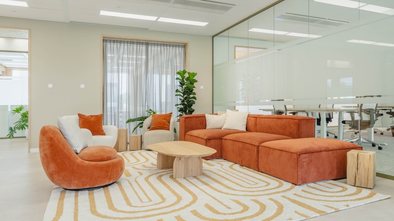 Photo 11 de Basisweg 30 à Amsterdam