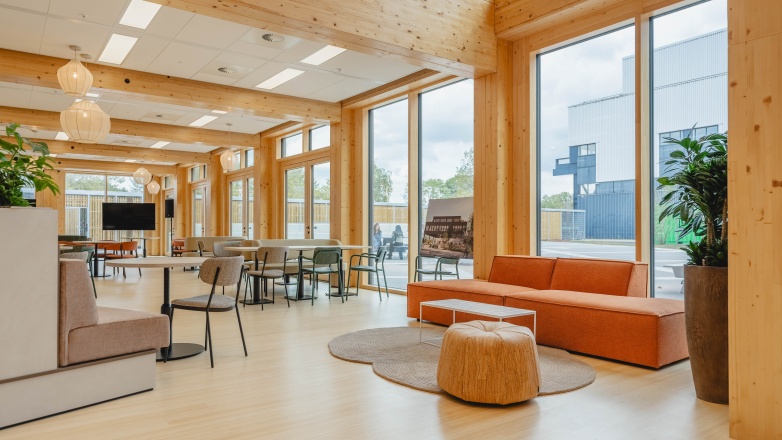 Photo 36 de Basisweg 30 à Amsterdam