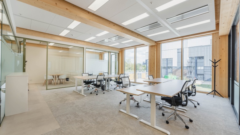 Photo 6 de Basisweg 30 à Amsterdam