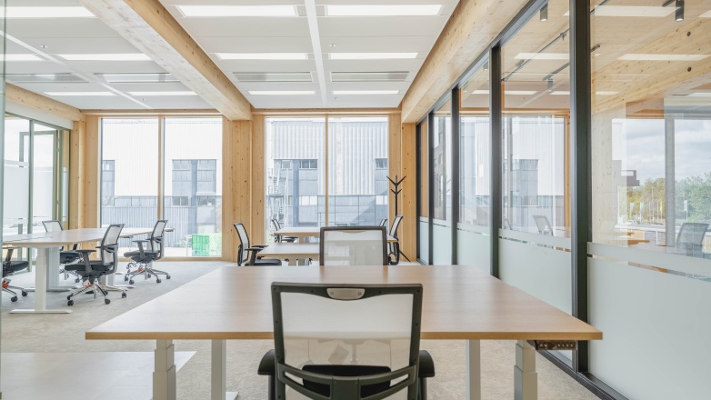 Photo 7 de Basisweg 30 à Amsterdam