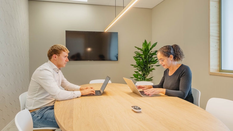 Photo 10 de Basisweg 30 à Amsterdam