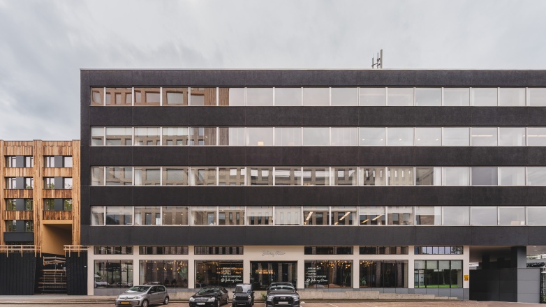 Exterior office