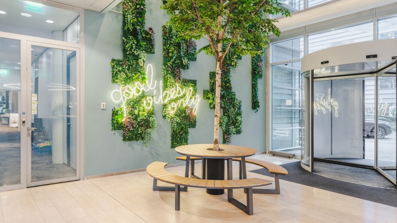 Reception and enterance