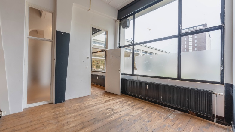 Foto 10 di Krelis Louwenstraat 1-3 ad Amsterdam