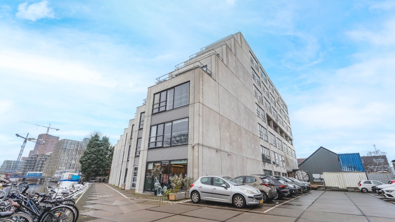 Foto 1 van Wilgenweg 24 in Amsterdam