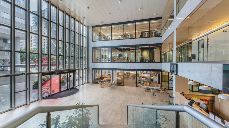 Foto 2 der Koningin Wilhelminaplein 1 in Amsterdam