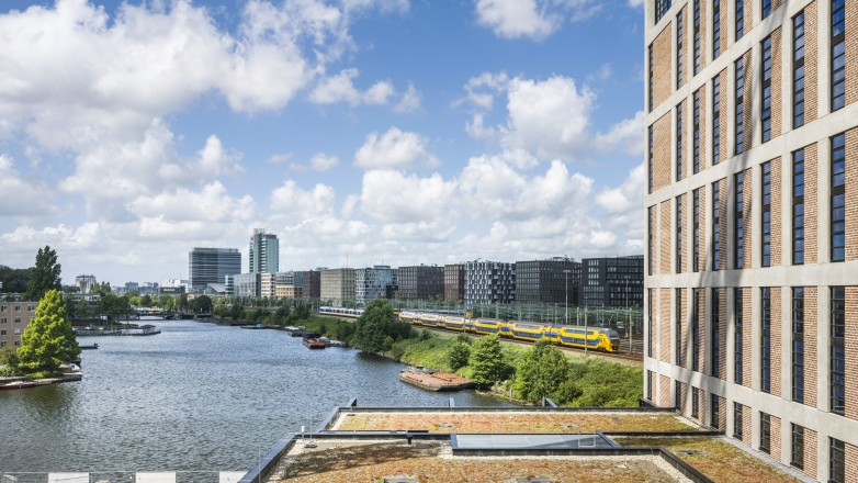 Oostenburgermiddenstraat 601