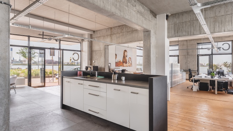 Foto 15 van Lloydkade 865 in Rotterdam