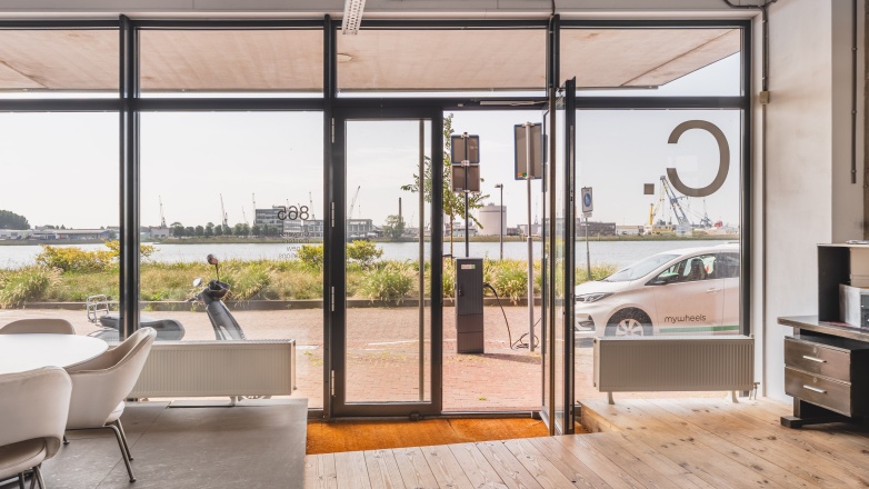 Foto 18 van Lloydkade 865 in Rotterdam