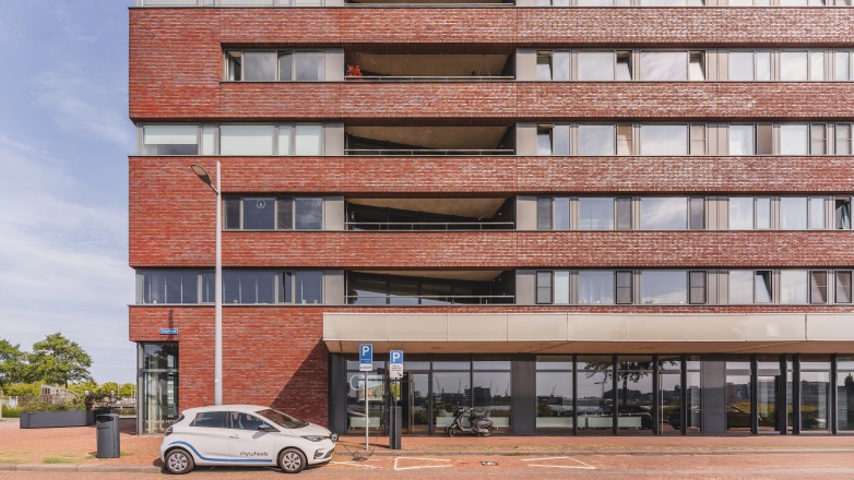 Foto 1 van Lloydkade 865 in Rotterdam