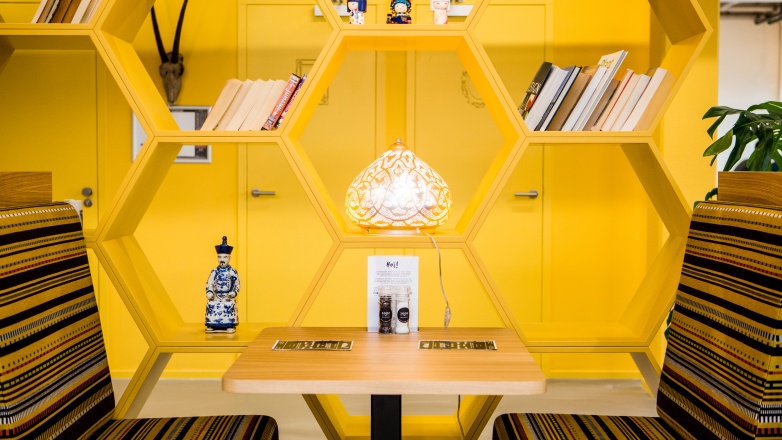 Foto 7 van Burgemeester Stramanweg 102-108 in Amsterdam