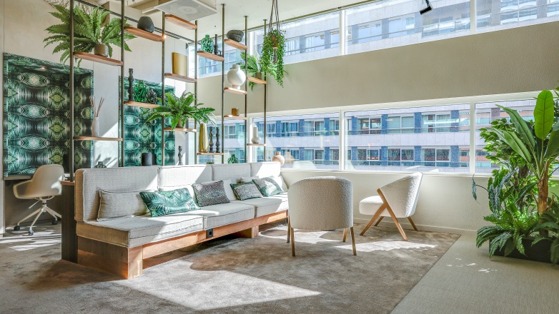 Office with furniture at Gustav Mahlerlaan 300