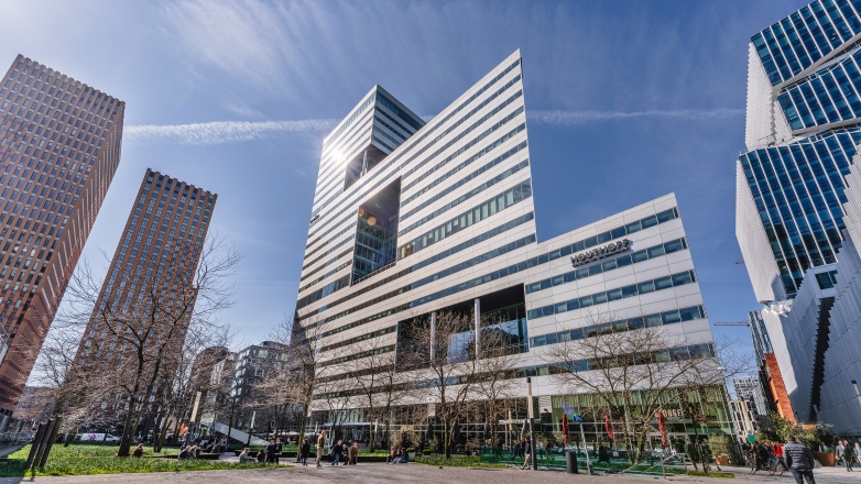 Photo 1 de Gustav Mahlerplein 28 & 58-60 à Amsterdam