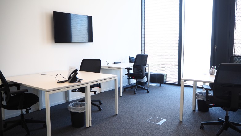 small team office