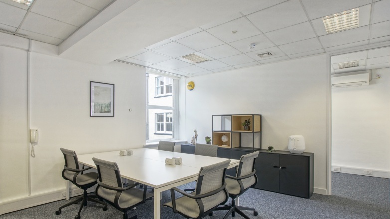 Serviced office London