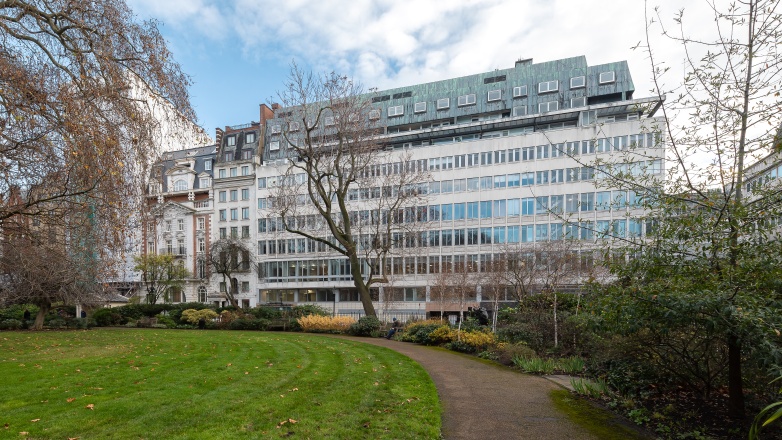 Foto 18 di 22 St James Square ad Londra