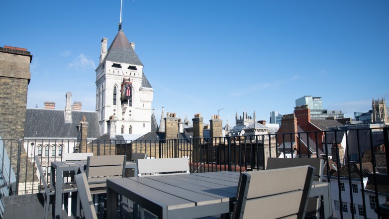 Roof terrace 