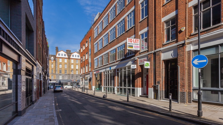 Foto 1 di 31 Great Sutton Street ad Londra