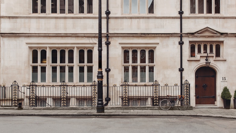 Foto 1 di 15 Stratton Street ad Londra