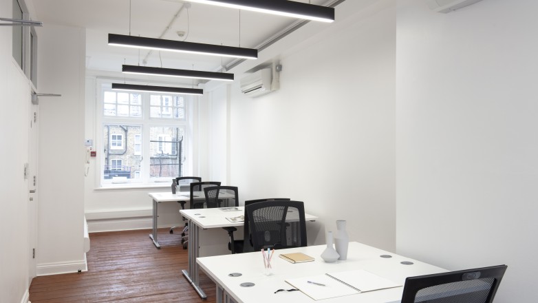 Bright office space London 