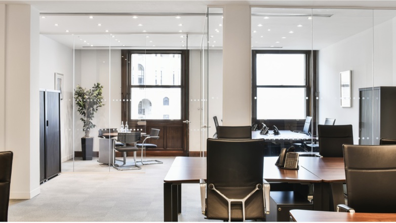 Foto 8 van 1 Corn Hill  in Londen